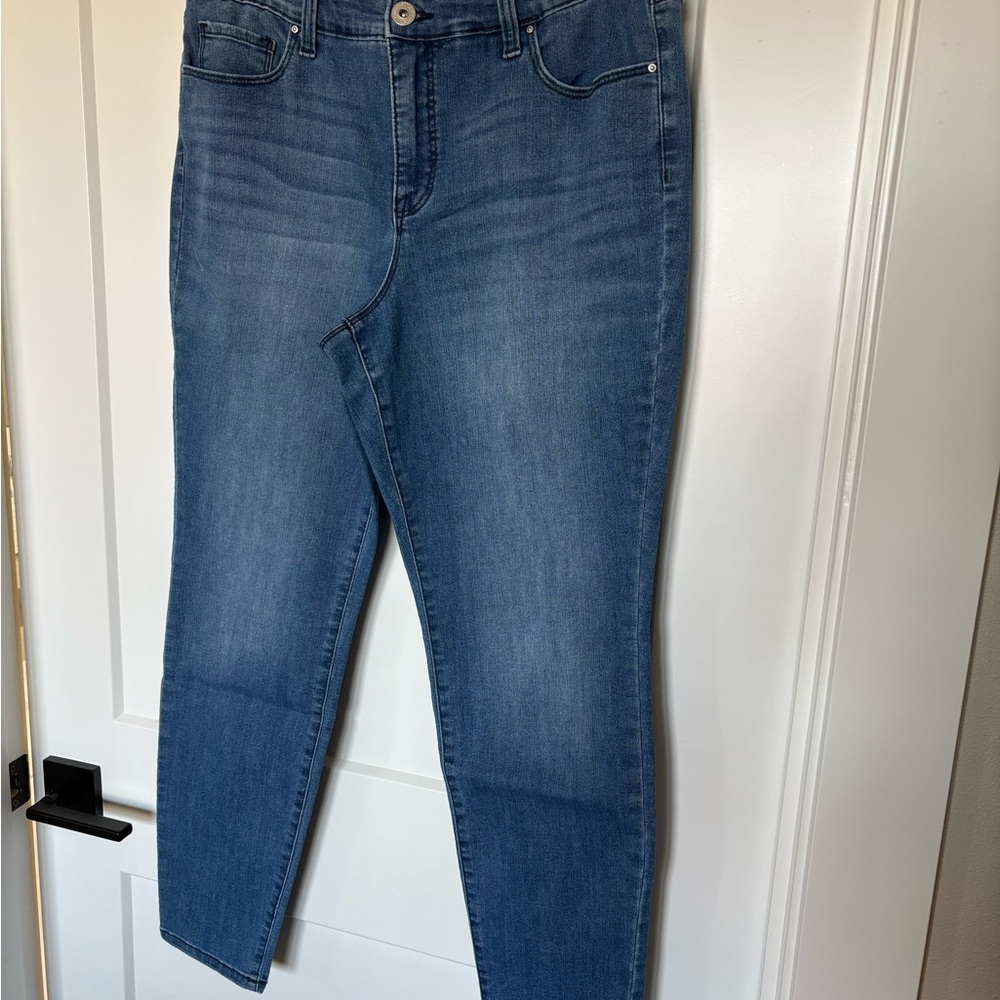 Style & Co Blue Ankle Cropped Jeans